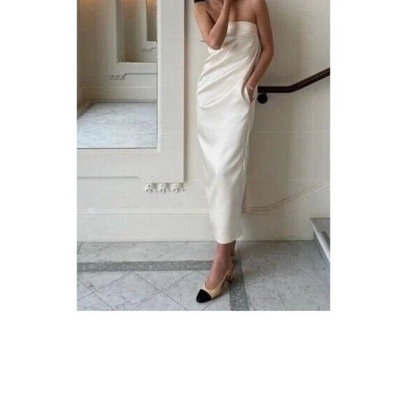 Zara strapless satin-like dress - Picture 1 of 9